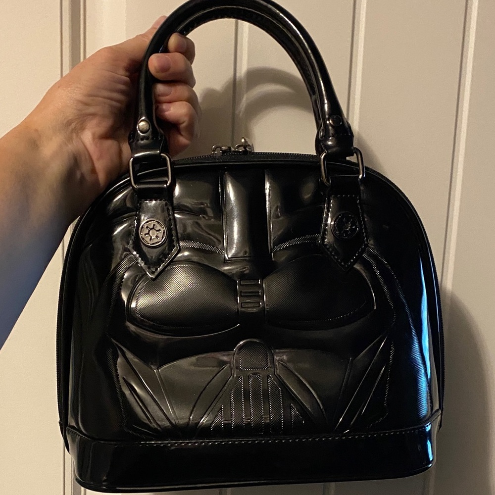 Loungefly Black Darth Vader Satchel